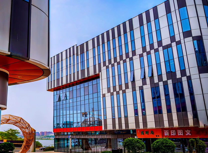 商业配套设施完备